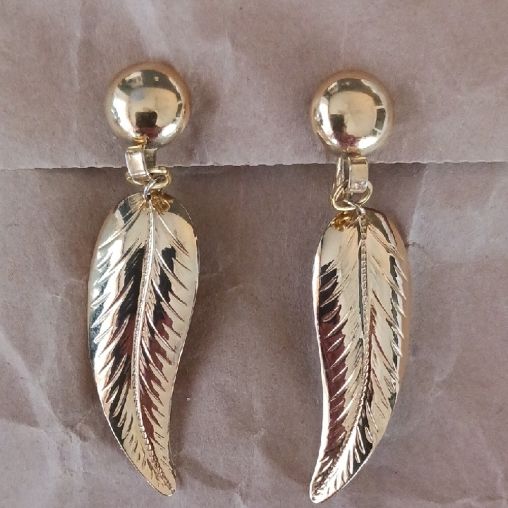 Monet PATD Vintage Leaf Dangle Gold-tone Clip-on Earrings